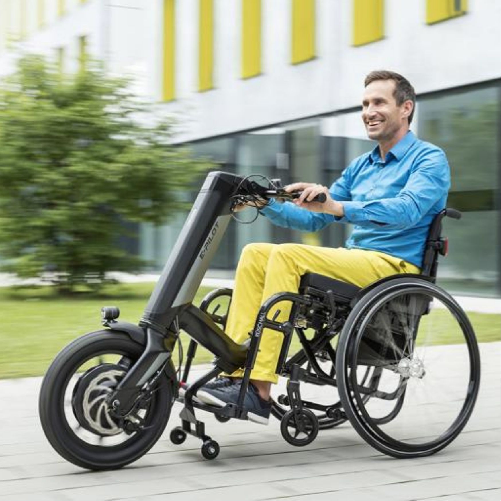 Invacare Alber e-pilot | Handbike eléctrica frontal para silla de ruedas – rueda 16″, hasta 50 km de autonomía - Imagen 7